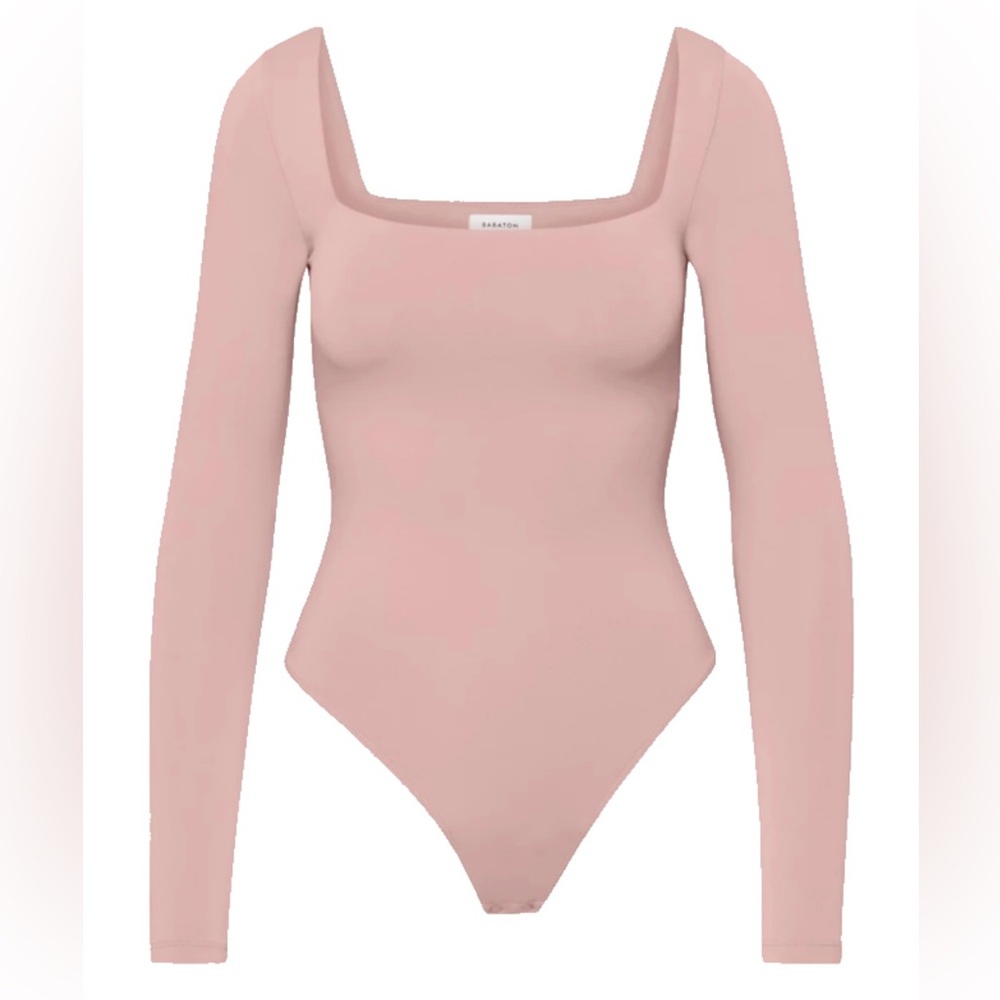 Aritzia Babaton Contour Squareneck Bodysuit Size Small Color Claremont (pink)